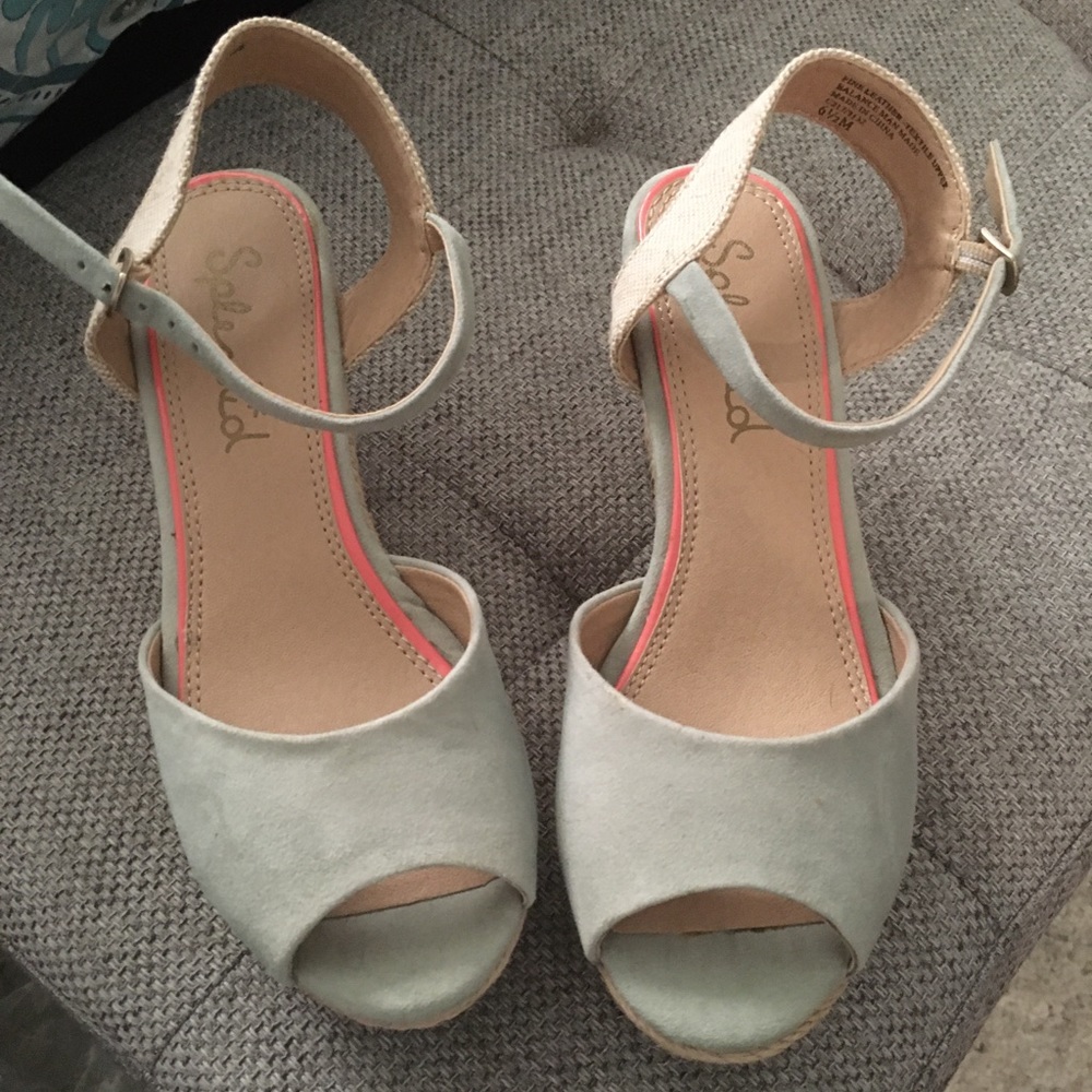 Cute espadrilles